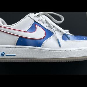 Nike White and Blue Sneakers